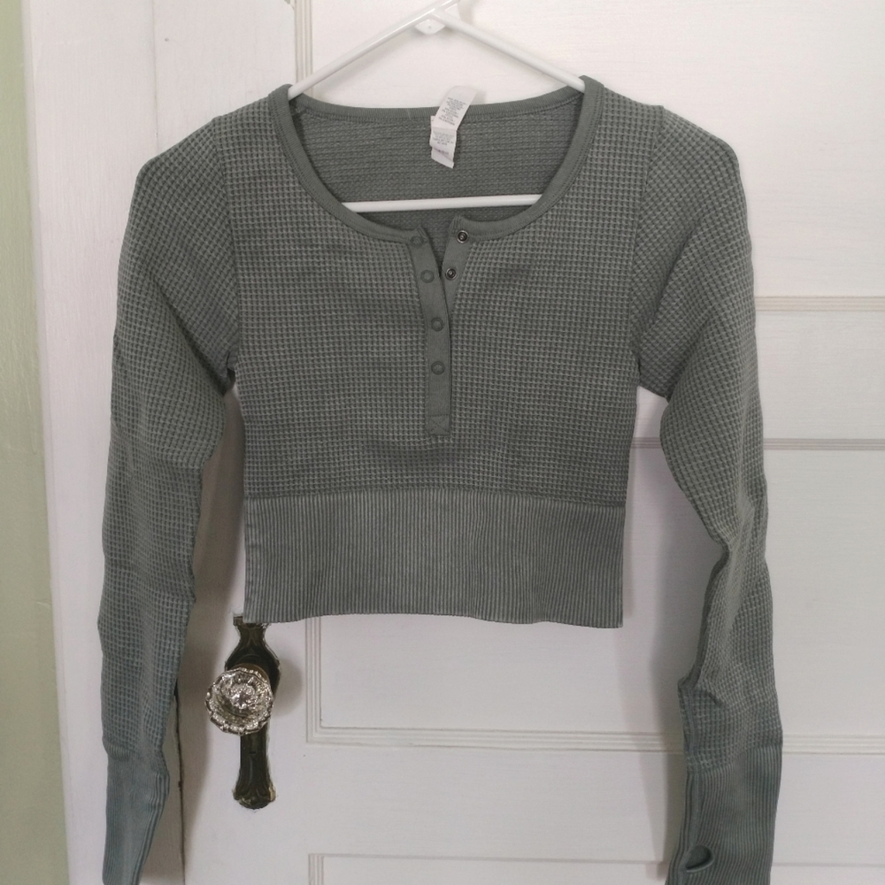 AE offline cropped henley